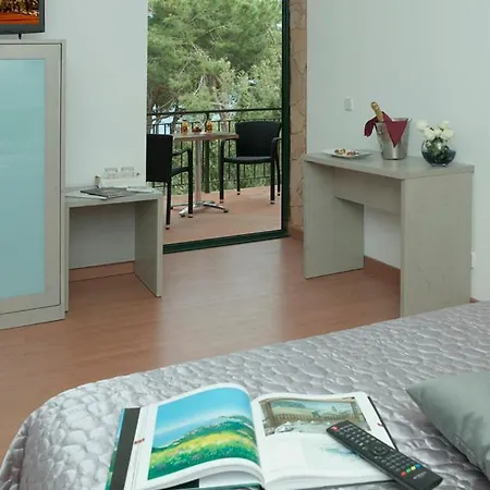 Montane 료렛 드 마르